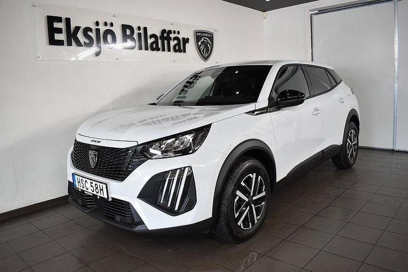 Vit Ny 2025 Peugeot 2008 SUV | 229 500 kr (Marknadspris) - Bild 1/4