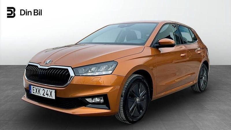 Begagnad Skoda Fabia Style 110 HK (80 kW) 2023 Orange Halvkombi