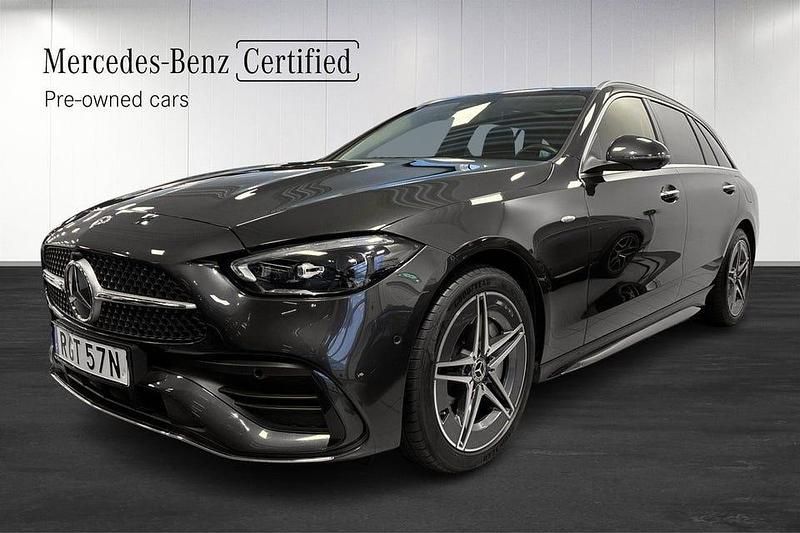 Grå Begagnad 2025 Mercedes C300 AMG line Kombi | 579 000 kr - Bild 1/4