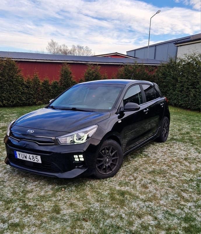 Begagnad 2019 Kia Rio GT-Line Halvkombi | 139 000 kr (Marknadspris) - Bild 1/4