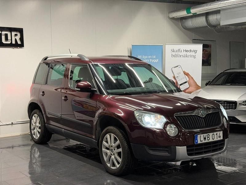 Begagnad Skoda Yeti Experience 140 HK (102 kW) 2012 Mörkröd SUV