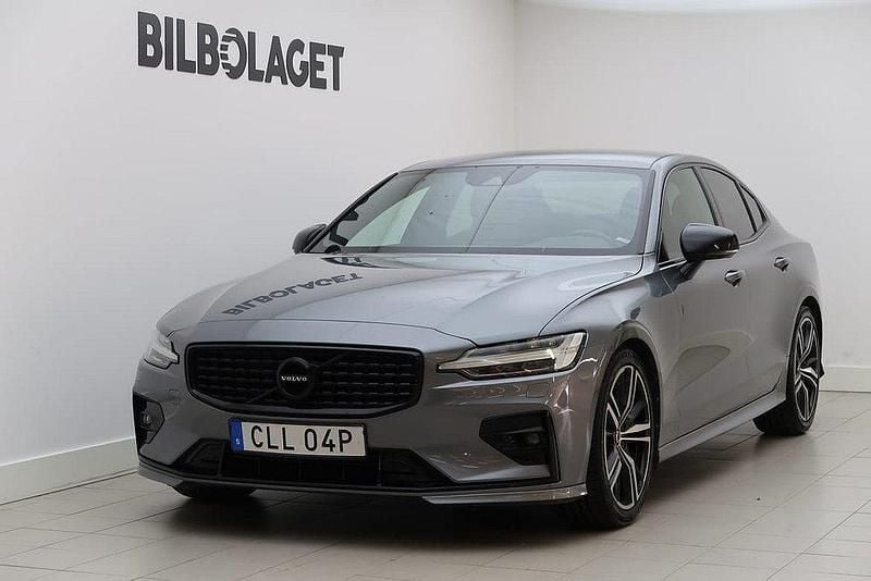Grå Begagnad 2019 Volvo S60 R-Design Sedan | 294 800 kr (Bra pris) - Bild 1/4