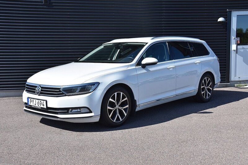 Vit Begagnad 2015 VW Passat GT Kombi | 134 900 kr (Marknadspris) - Bild 1/4