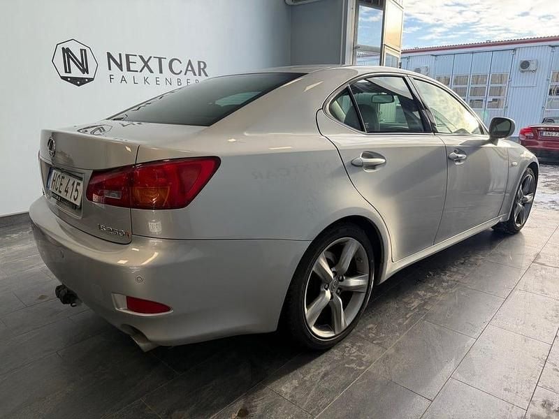 Begagnad Lexus IS250 211 HK (155 kW) 2008 Silver