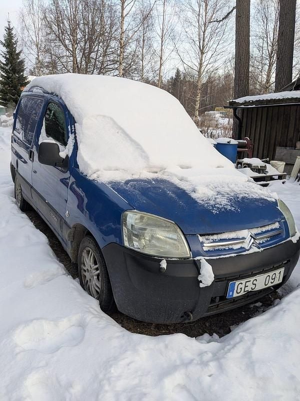 Begagnad Citroën Berlingo 75 HK (55 kW) 2007 Minibuss