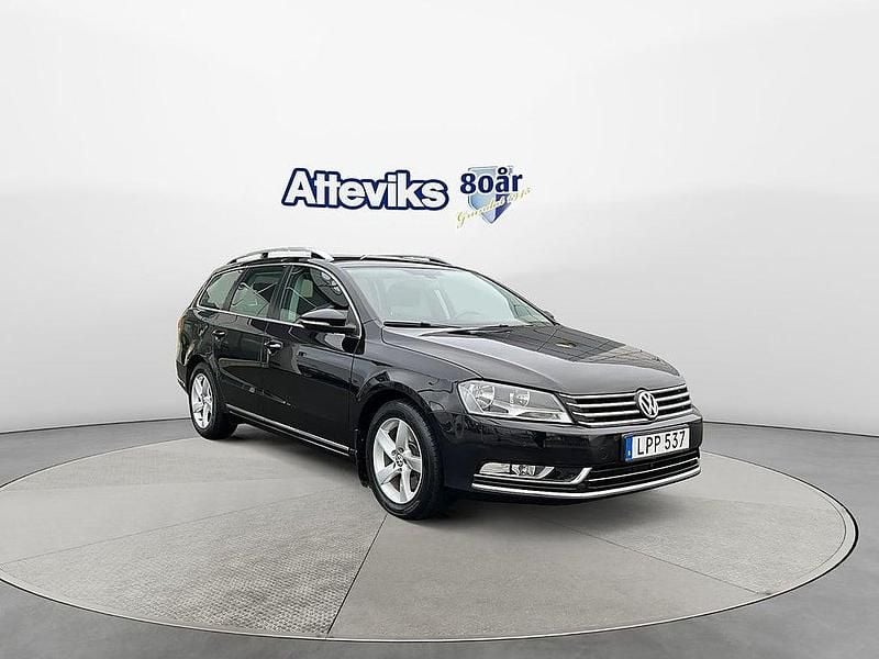 Svart Begagnad 2014 VW Passat Kombi | 109 900 kr (Marknadspris) - Bild 1/4