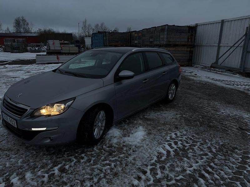 Begagnad 2015 Peugeot 308 Kombi | 89 000 kr (Bra pris) - Bild 1/4