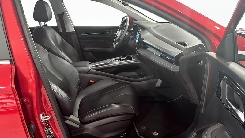 Begagnad MG MG5 EV Luxury 130 kW (177 HK) 2022 Röd Kombi