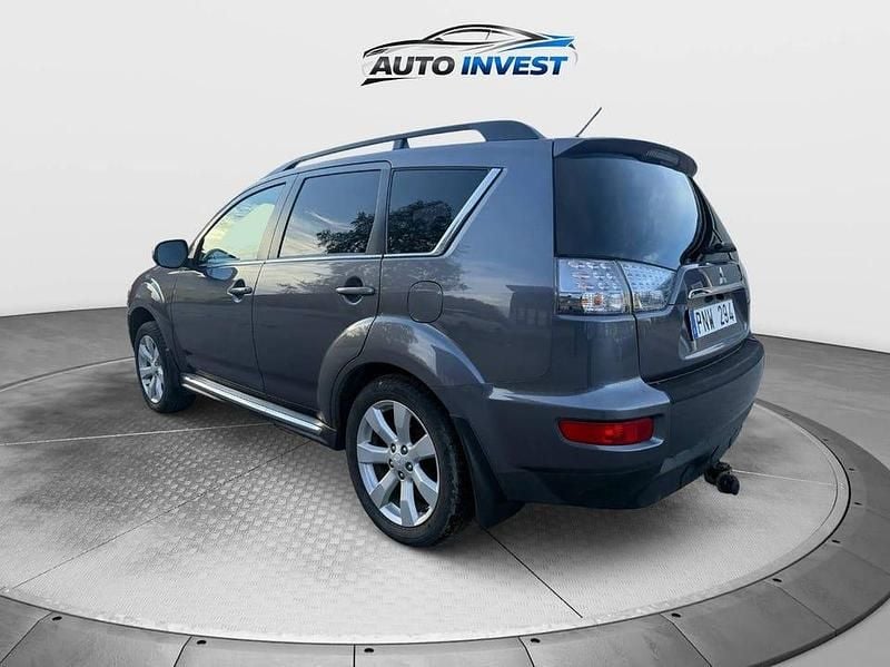 Begagnad Mitsubishi Outlander Comfort Edition 170 HK (125 kW) 2011 Grå