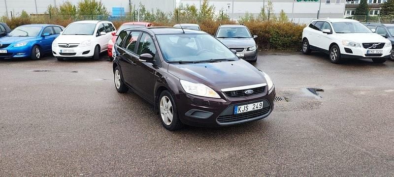 Röd Begagnad 2009 Ford Focus Trend Kombi | 24 900 kr (Marknadspris) - Bild 1/4