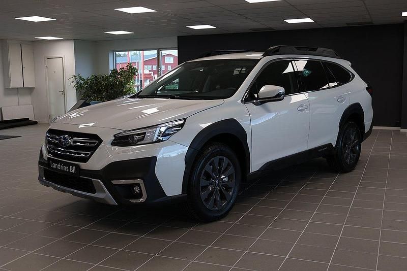 Vit Ny 2025 Subaru Outback SUV | 444 900 kr - Bild 1/4