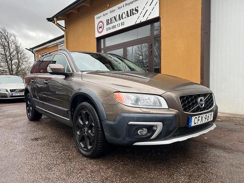 Begagnad Volvo XC70 Summum 181 HK (133 kW) 2014 Brun Kombi