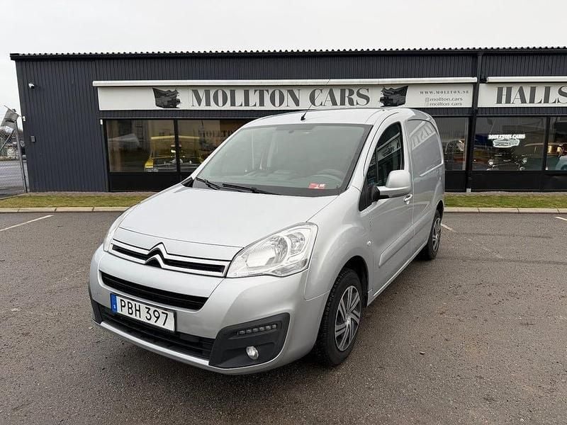 Silver Begagnad 2016 Citroën Berlingo Van | 79 000 kr (Marknadspris) - Bild 1/4