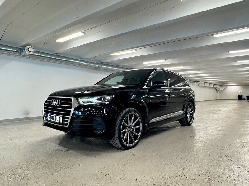 Svart Begagnad 2015 Audi Q7 S-Line SUV | 299 900 kr (Bra pris) - Bild 1/4