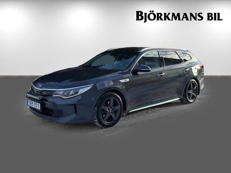 Grå Begagnad 2017 Kia Optima Advance Kombi | 169 000 kr (Marknadspris) - Bild 1/4