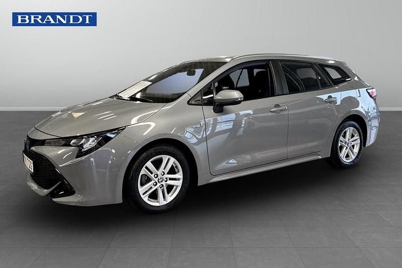 Grå Begagnad 2021 Toyota Corolla Kombi | 214 900 kr - Bild 1/4