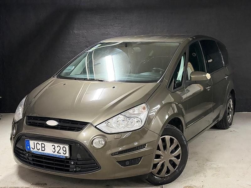 Begagnad Ford S-MAX Trend 145 HK (106 kW) 2010 Grå Minibuss