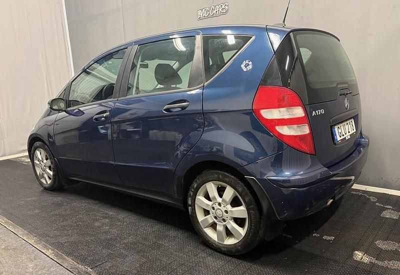 Begagnad Mercedes A170 Classic 116 HK (85 kW) 2008 Blå Halvkombi