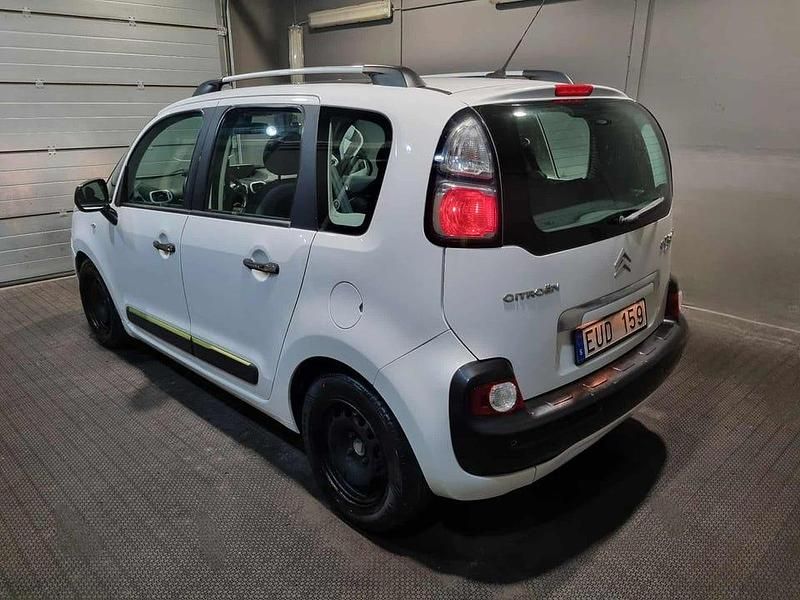Begagnad Citroën C3 Picasso 92 HK (67 kW) 2011 Vit Minibuss