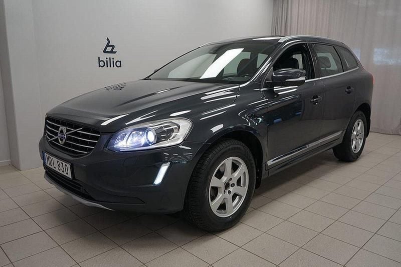 Grå Begagnad 2015 Volvo XC60 Business Edition SUV | 239 900 kr (Lite dyr) - Bild 1/3