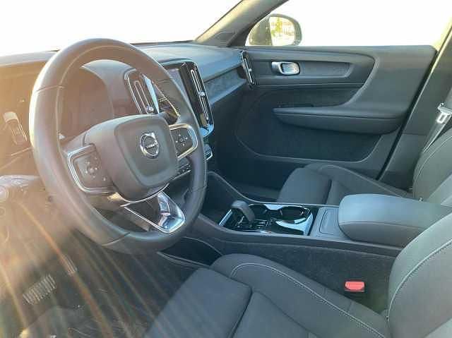 Begagnad Volvo C40 Single Motor 172 kW (234 HK) 2023 Svart SUV