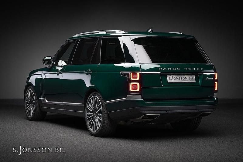 Begagnad Land Rover Range Rover SVAutobiography 400 HK (294 kW) 2021 Svo premium palette green SUV