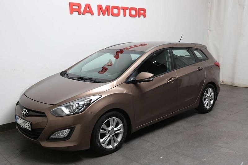 Ljusbrun Begagnad 2012 Hyundai i30 Kombi | 64 800 kr (Marknadspris) - Bild 1/2