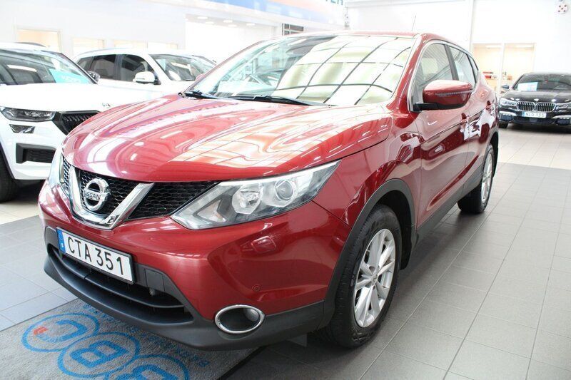 Röd Begagnad 2014 Nissan Qashqai SUV | 79 900 kr (Bra pris) - Bild 1/4