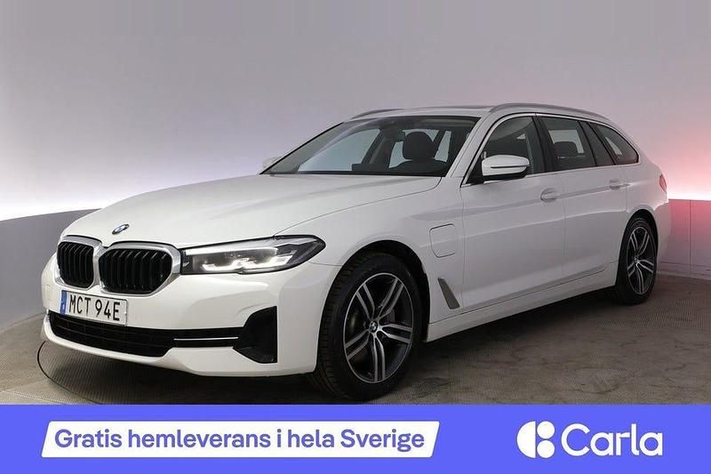 Vit Begagnad 2021 BMW 530 Kombi | 324 990 kr - Bild 1/2