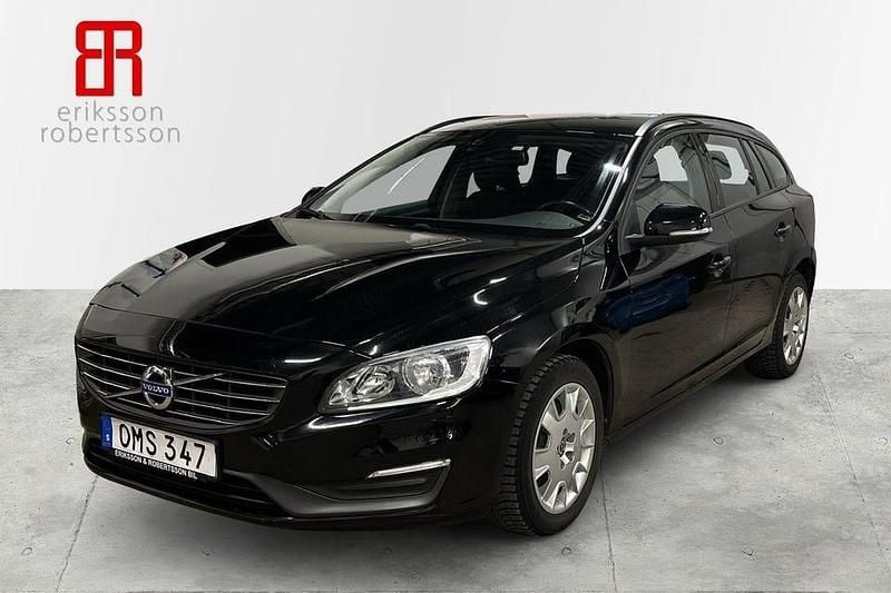 Begagnad Volvo V60 Kinetic 150 HK (110 kW) 2014 Svart Kombi