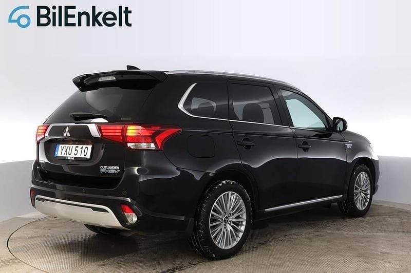 Begagnad Mitsubishi Outlander 227 HK (166 kW) 2019 Svart SUV