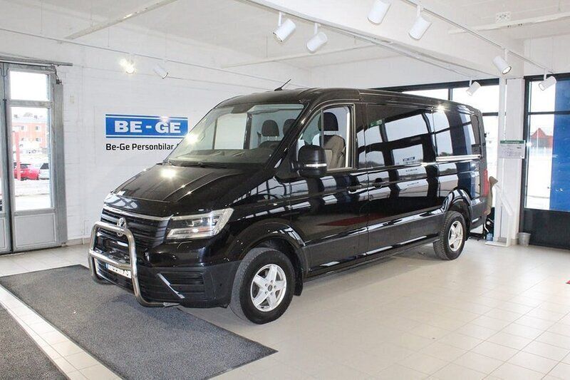 Svart Begagnad 2022 VW Crafter Van | 229 000 kr (Superpris) - Bild 1/4