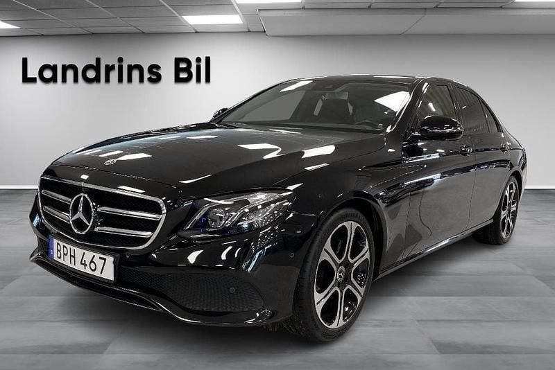 Svart Begagnad 2018 Mercedes E220 Sedan | 279 000 kr (Superpris) - Bild 1/4