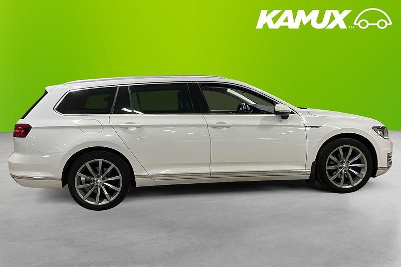 Begagnad VW Passat GTE 156 HK (114 kW) 2018 Vit Kombi