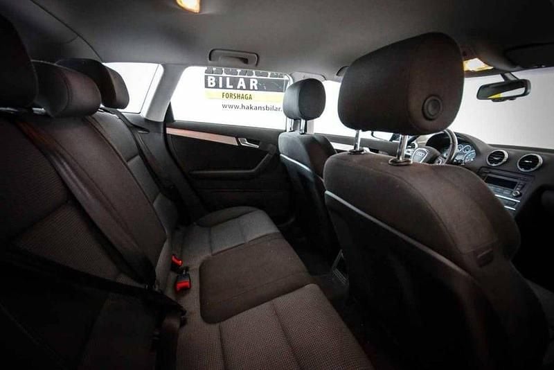 Begagnad Audi A3 Ambition 125 HK (91 kW) 2012 Svart Halvkombi