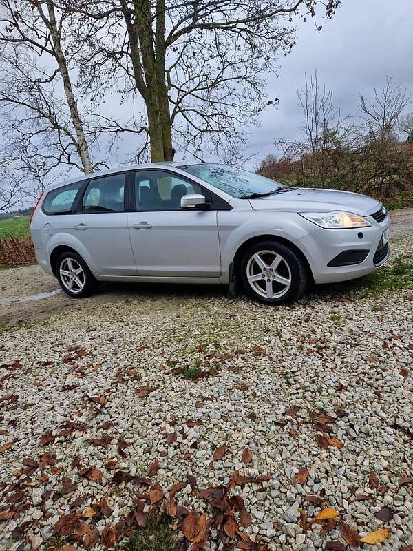 Begagnad 2011 Ford Focus Kombi | 27 000 kr (Marknadspris) - Bild 1/4