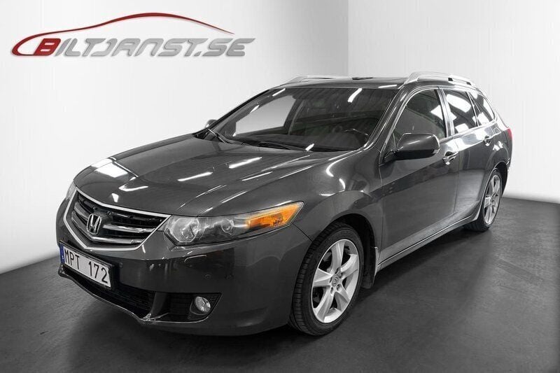 Grå Begagnad 2011 Honda Accord Executive Kombi | 54 900 kr - Bild 1/4