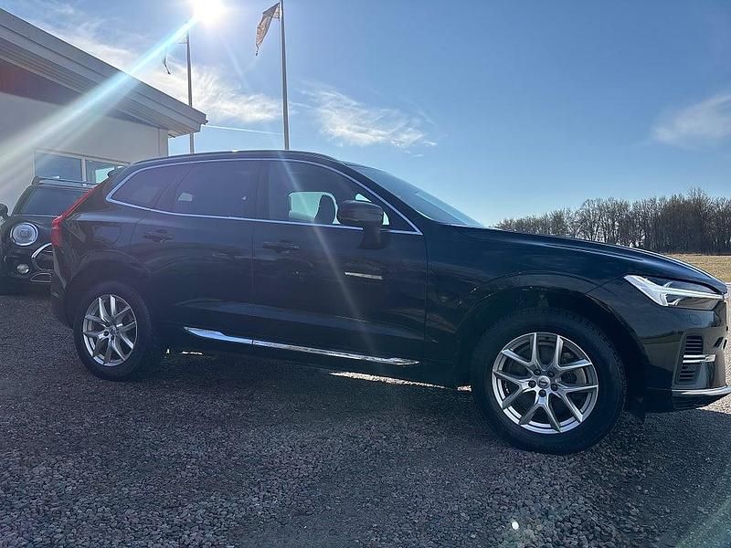 Begagnad Volvo XC60 Core 253 HK (186 kW) 2023 Svart SUV