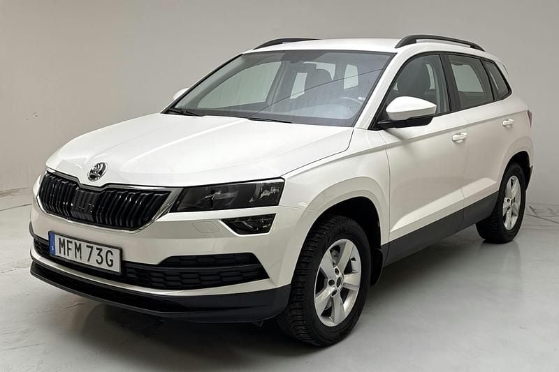 Vit Begagnad 2022 Skoda Karoq SUV | 209 000 kr (Bra pris) - Bild 1/4