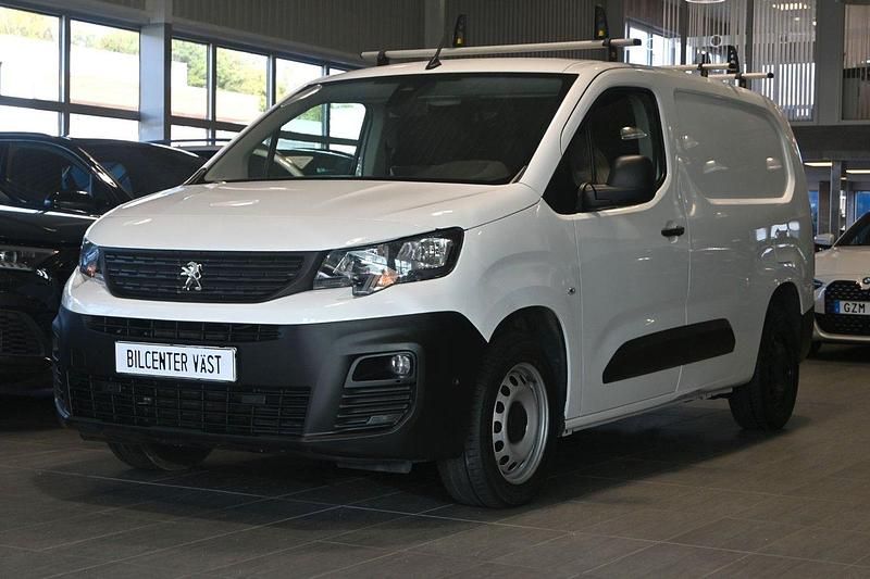 Vit Begagnad 2021 Peugeot Partner Van | 179 000 kr (Dyr) - Bild 1/4