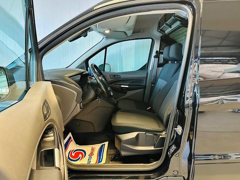 Begagnad Ford Transit Connect 101 HK (74 kW) 2022 Svart Minibuss