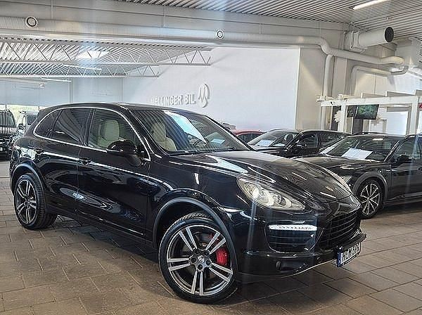 Svart Begagnad 2011 Porsche Cayenne Turbo SUV | 198 000 kr - Bild 1/4