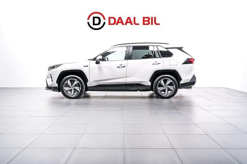 Vit Begagnad 2021 Toyota RAV4 Hybrid SUV | 319 700 kr (Bra pris) - Bild 1/4