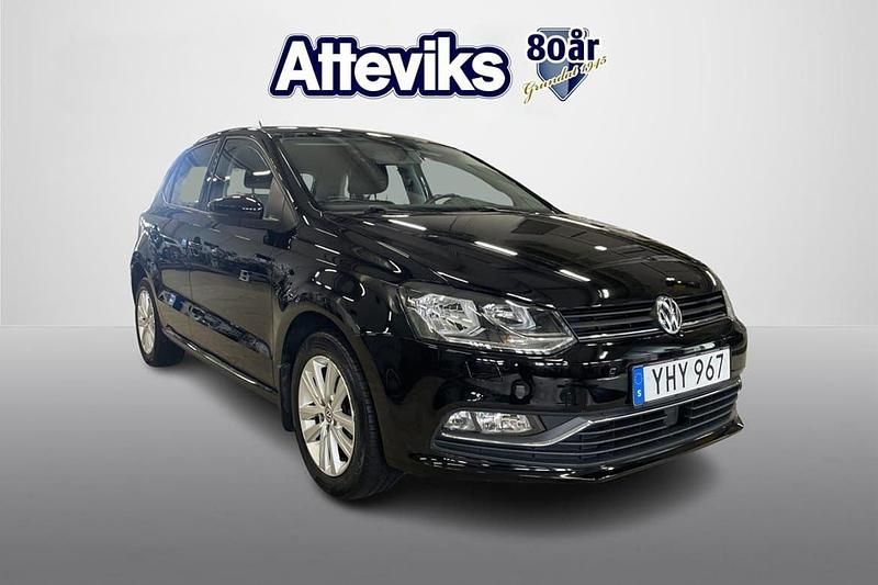 Svart Begagnad 2016 VW Polo Halvkombi | 149 900 kr (Marknadspris) - Bild 1/4