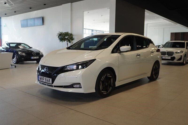 Okänd Begagnad 2023 Nissan Leaf N-Connecta Halvkombi | 208 800 kr (Marknadspris) - Bild 1/4