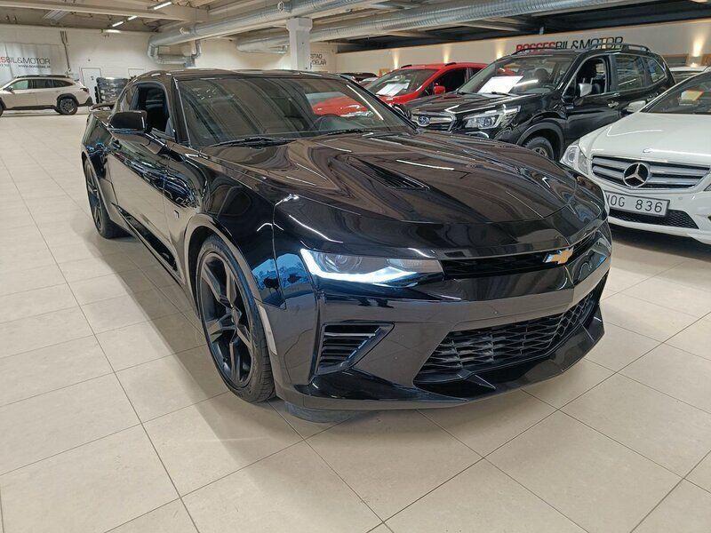 Svart Begagnad 2017 Chevrolet Camaro SS Sportkupé | 489 000 kr (Marknadspris) - Bild 1/4