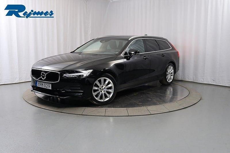 Svart Begagnad 2018 Volvo V90 Momentum Kombi | 229 800 kr (Marknadspris) - Bild 1/4