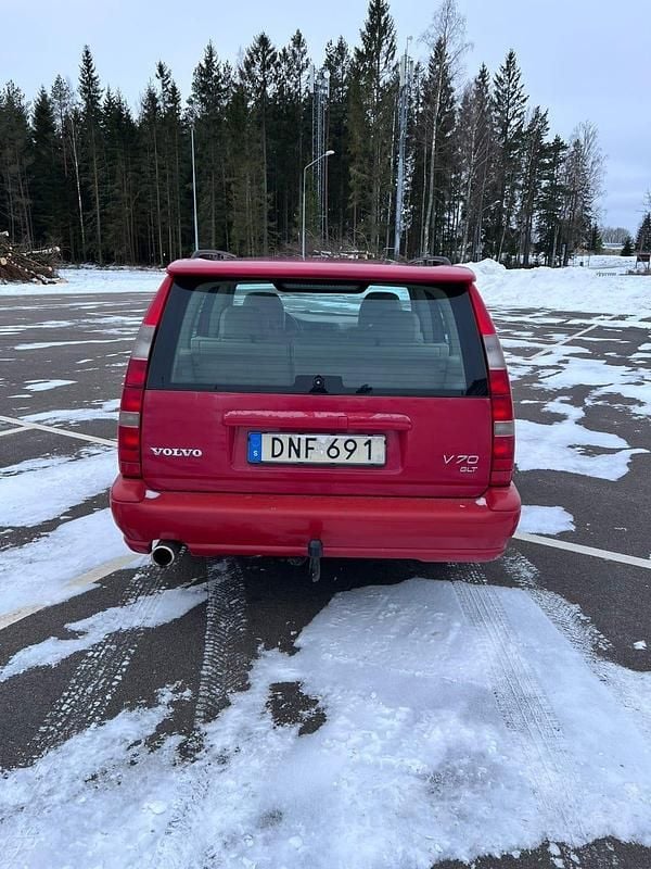 Begagnad Volvo V70 250 HK (183 kW) 1998 Kombi