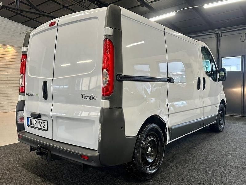 Begagnad Renault Trafic 114 HK (83 kW) 2014 Vit Minibuss
