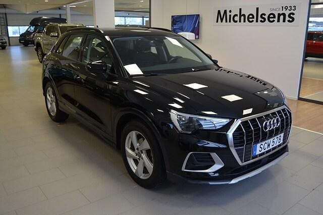 Myth black metallic Begagnad 2020 Audi Q3 Proline SUV | 269 900 kr (Marknadspris) - Bild 1/4
